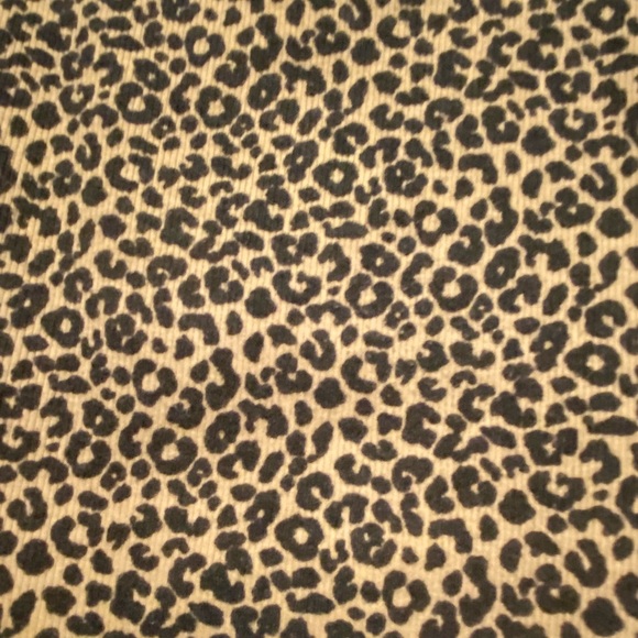 Crop top - Picture 2 of 3